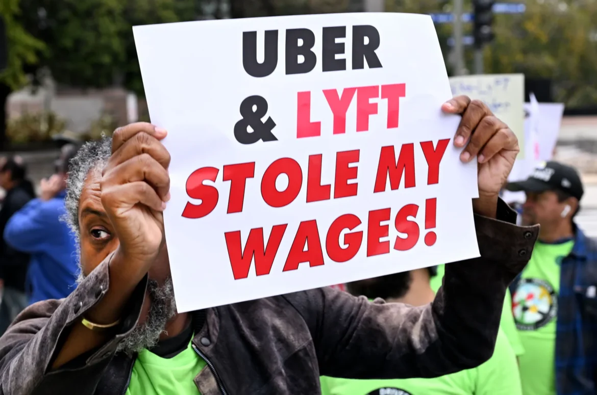 LDN-L-UBER-LYFT-0327-2